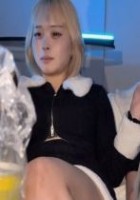 炎上確定だろw金髪爆美女ちゃんと飲み..